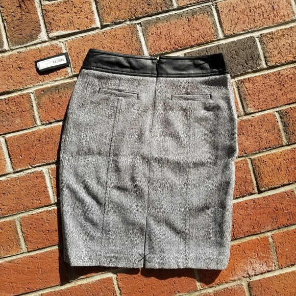 NWT Wool Pencil skirt - Picture 2 of 4